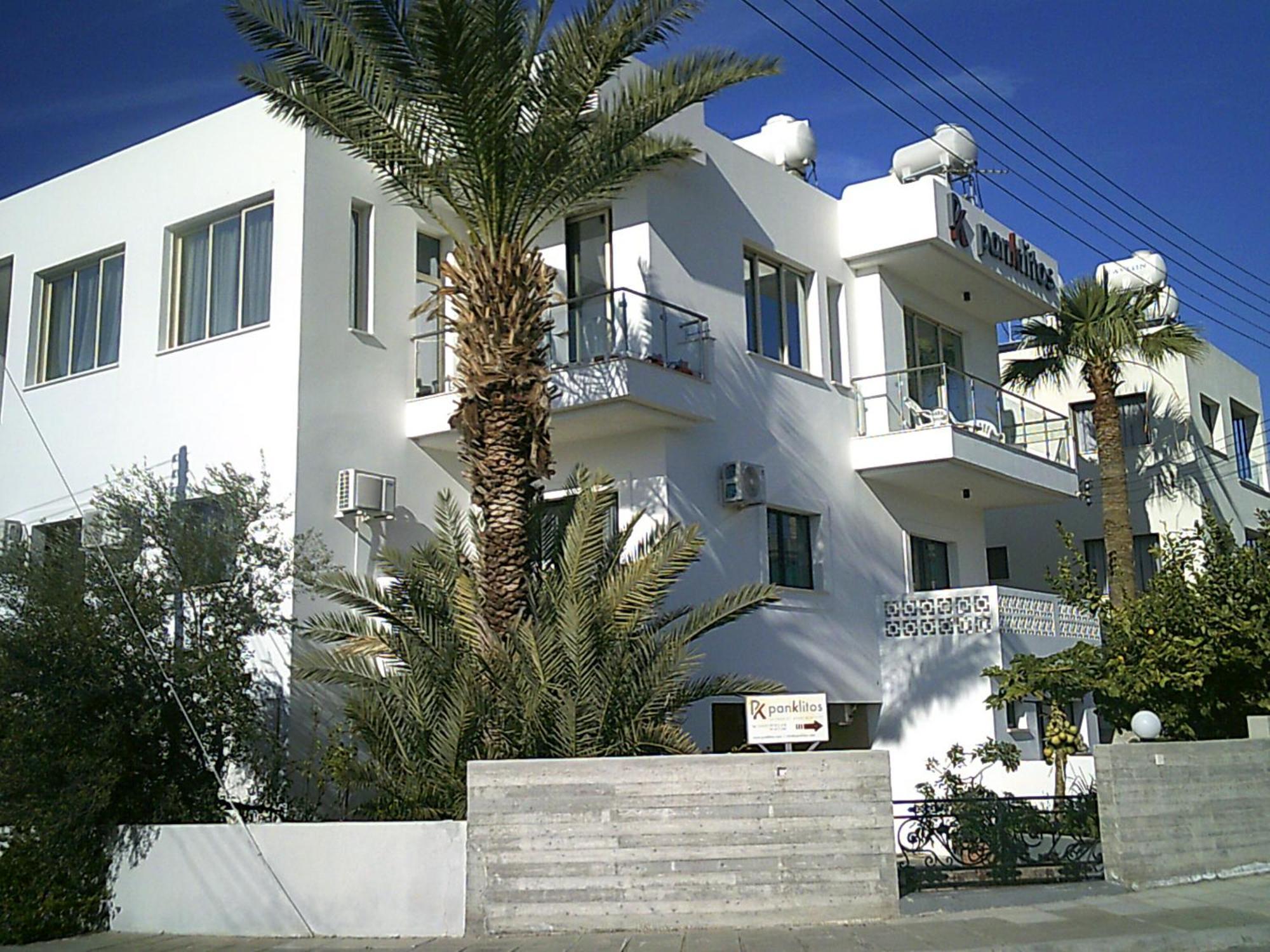 Panklitos Tourist Apartments Paphos ภายนอก รูปภาพ