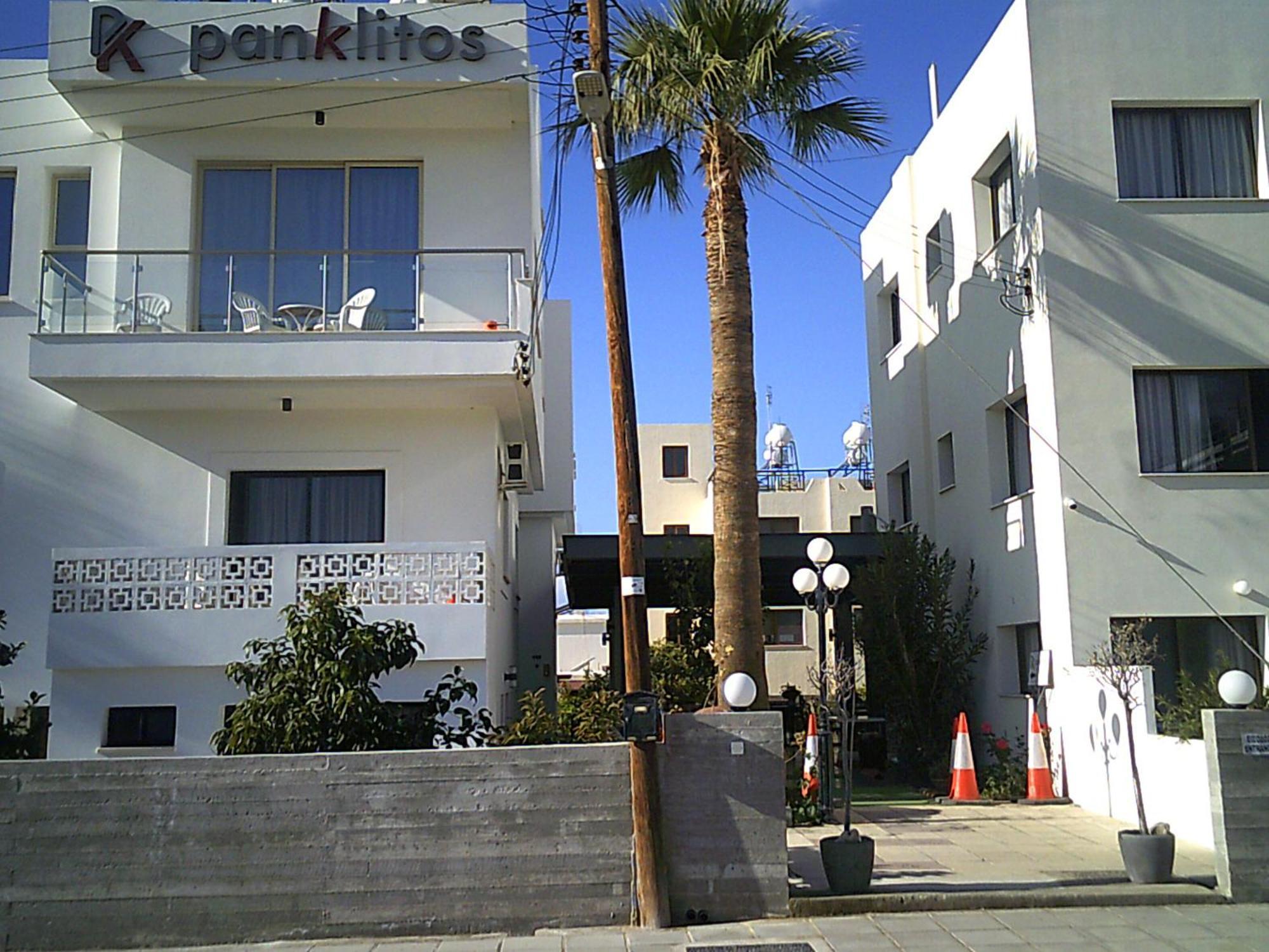 Panklitos Tourist Apartments Paphos ภายนอก รูปภาพ