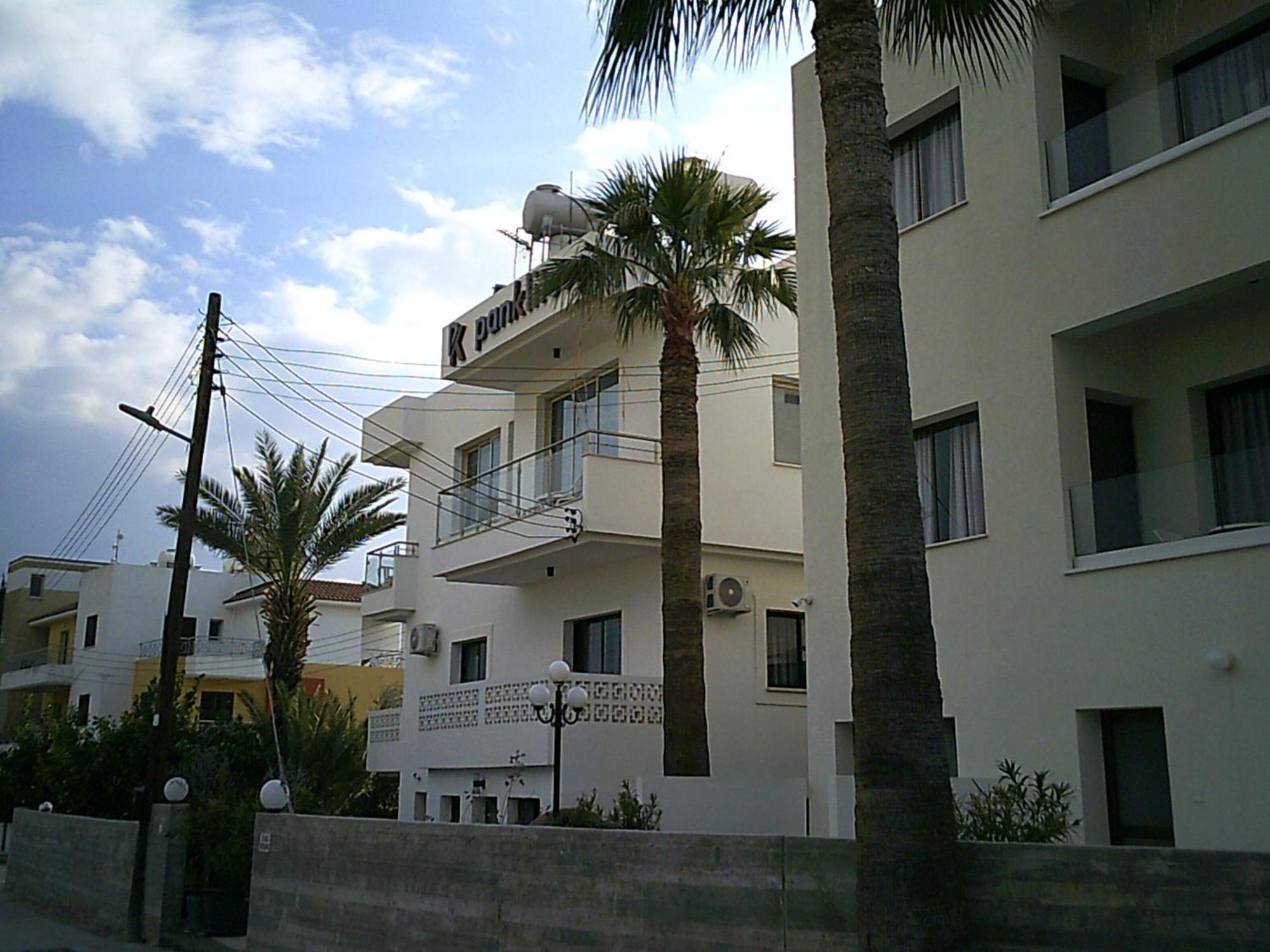 Panklitos Tourist Apartments Paphos ภายนอก รูปภาพ
