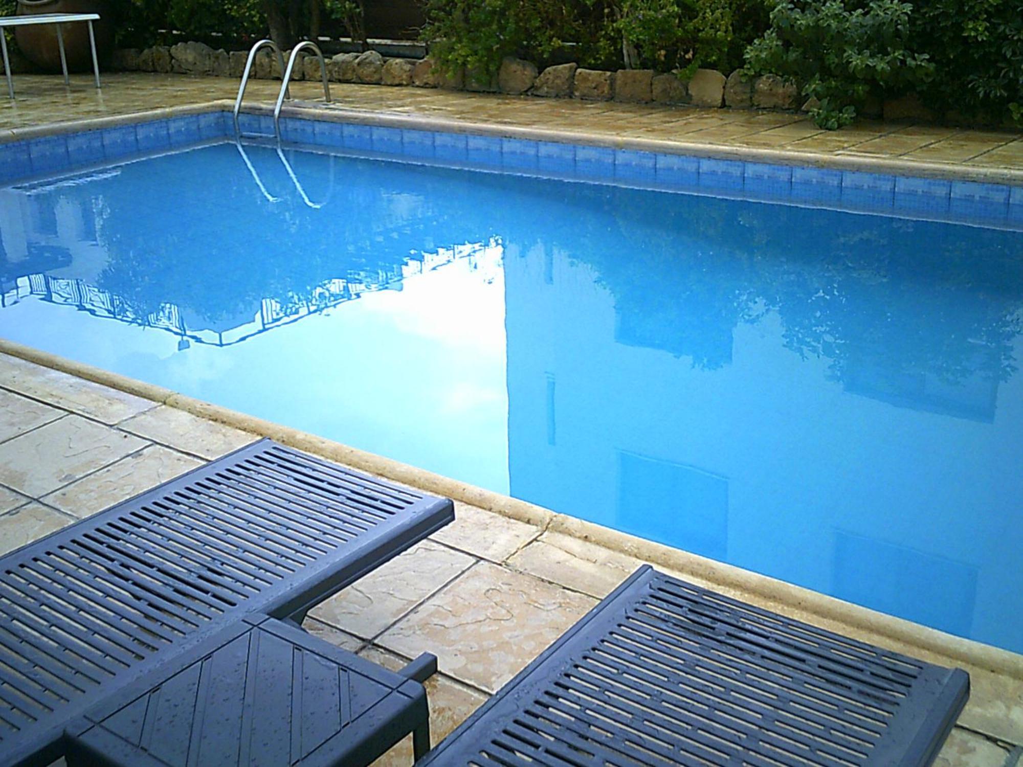 Panklitos Tourist Apartments Paphos ภายนอก รูปภาพ