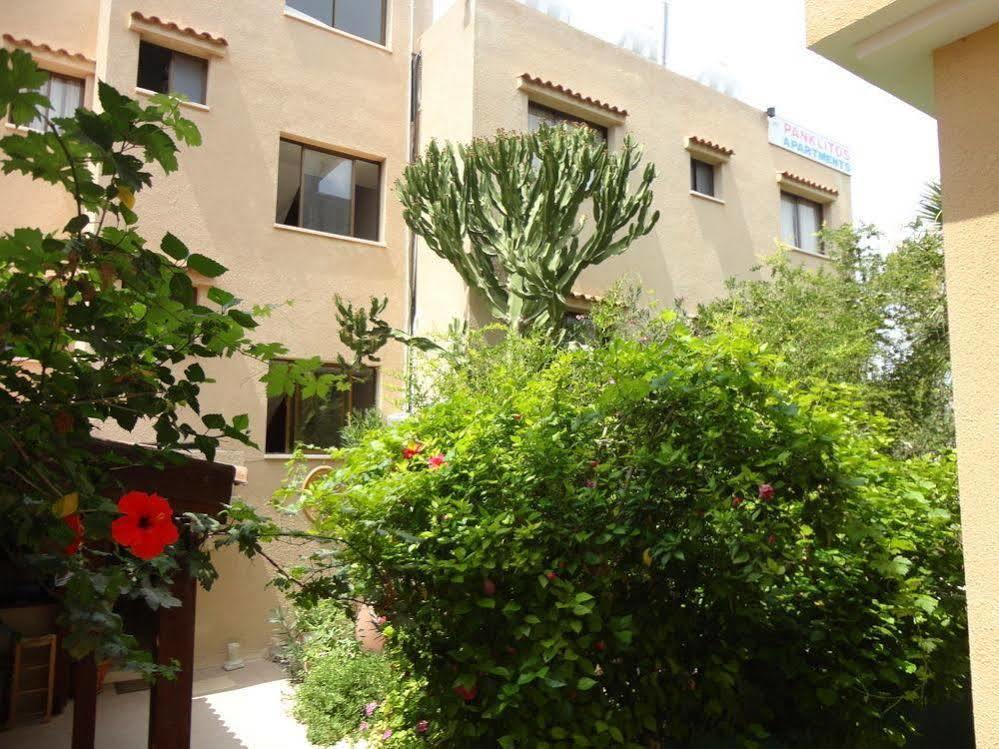 Panklitos Tourist Apartments Paphos ภายนอก รูปภาพ
